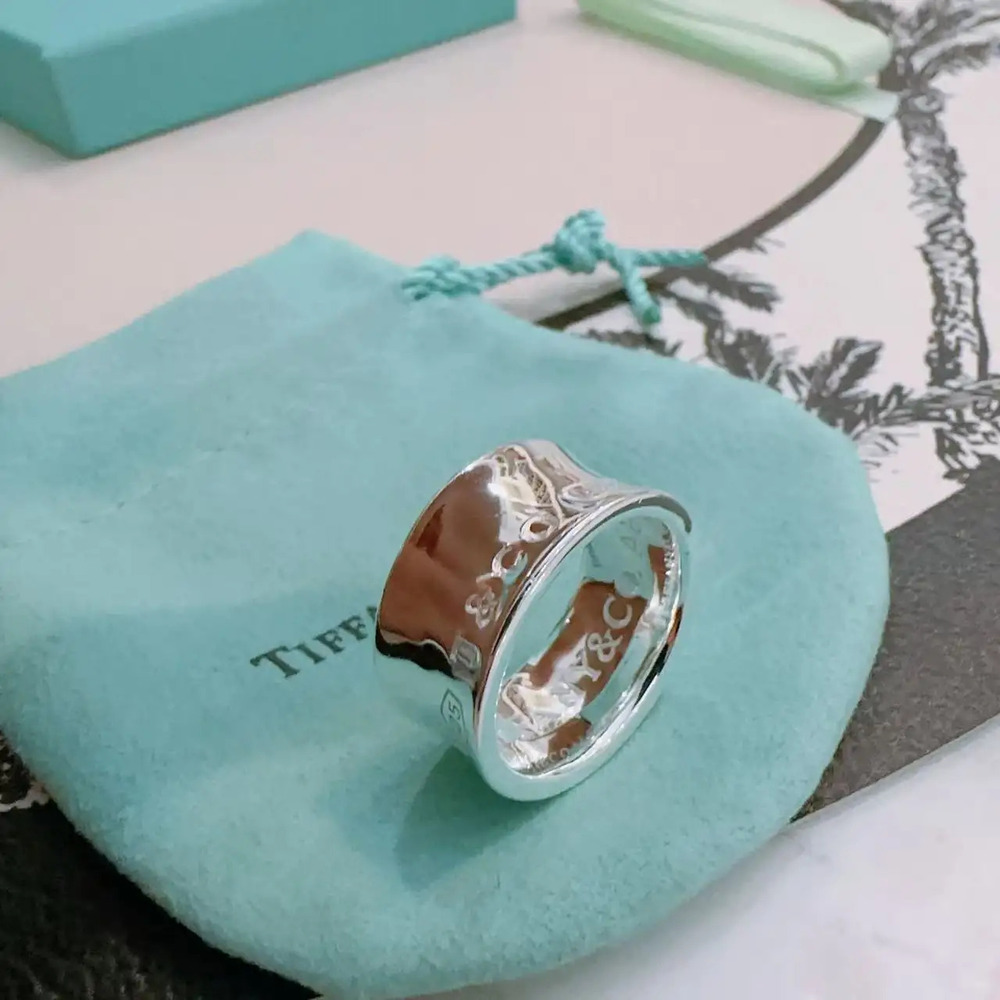 Tiffany & Co. Silver Wide Ring - Picture 3 of 5